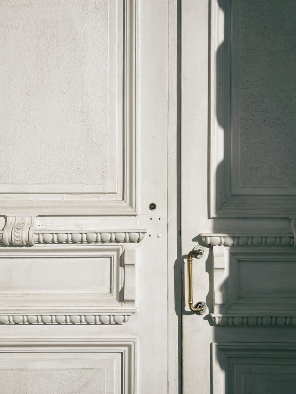 Simple Ways to Organize Your Entryway for a Clutter-Free Home